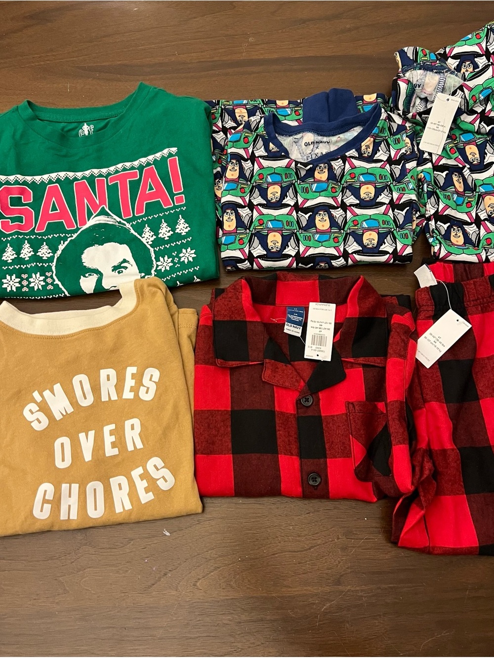 Bundle of 6 pieces - 2 pajama sets, t-shirt, long sleeve - see pictures for size